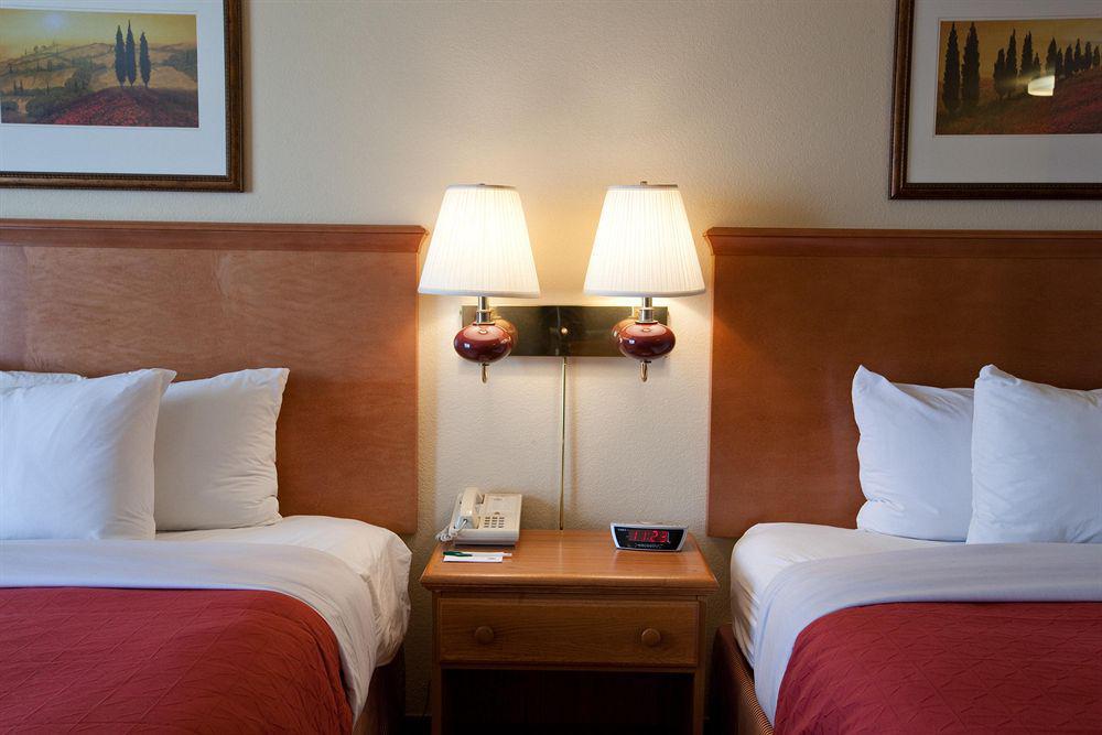 Country Inn & Suites By Radisson, Davenport, Ia Pokoj fotografie